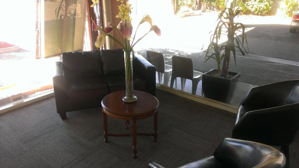 Lindy Lodge Motel Adelaide Bagian luar foto