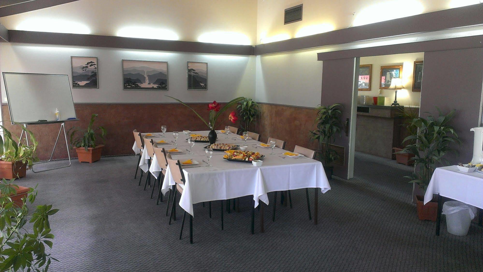 Lindy Lodge Motel Adelaide Bagian luar foto