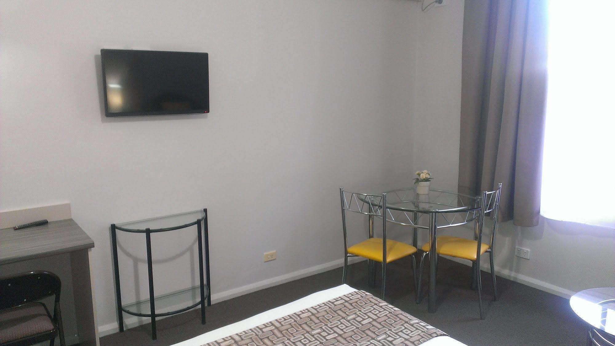 Lindy Lodge Motel Adelaide Bagian luar foto