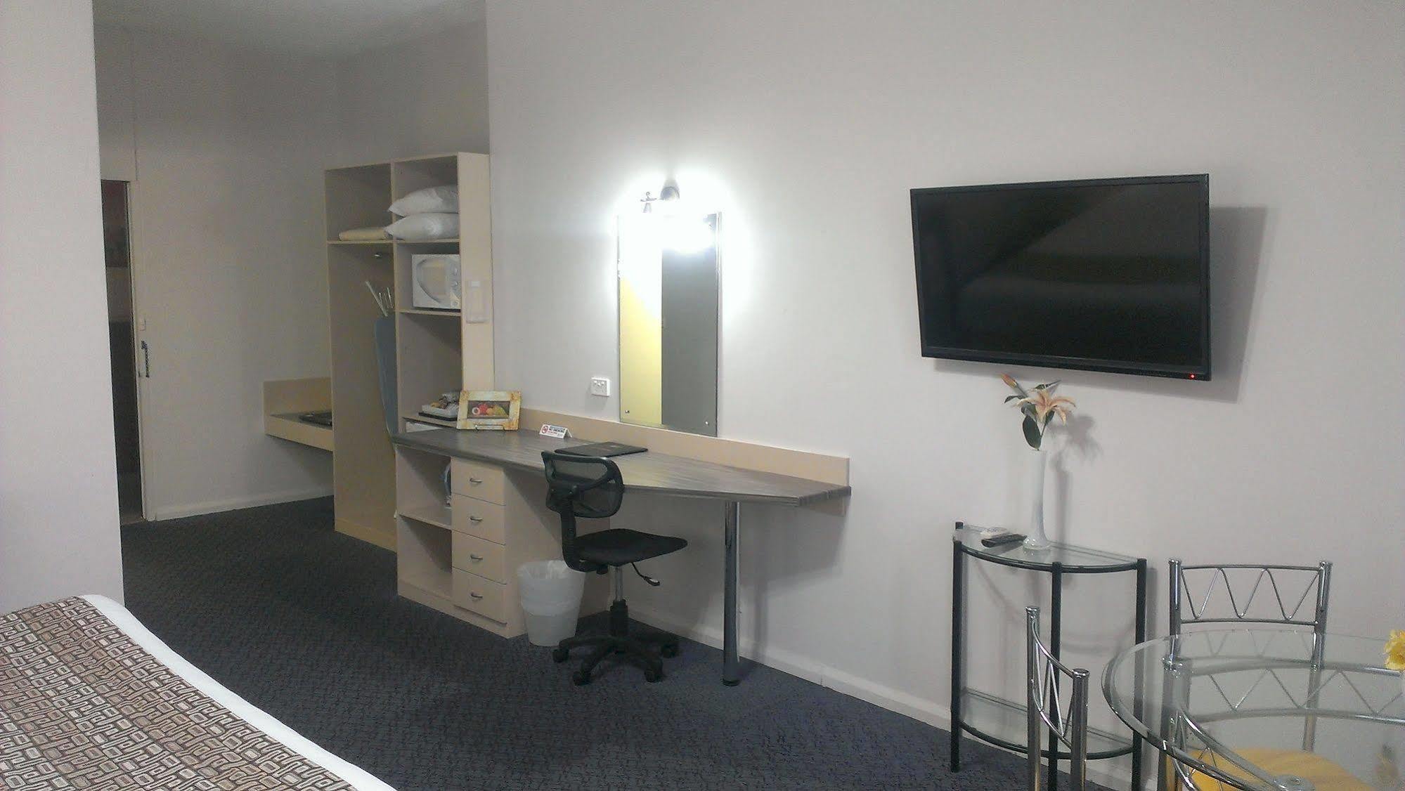 Lindy Lodge Motel Adelaide Bagian luar foto
