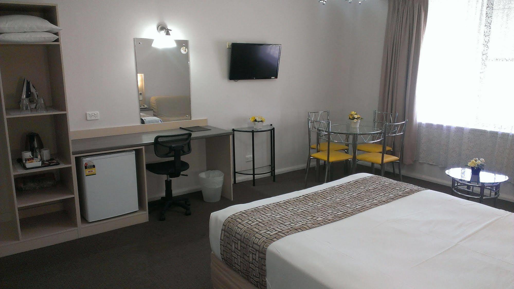Lindy Lodge Motel Adelaide Bagian luar foto